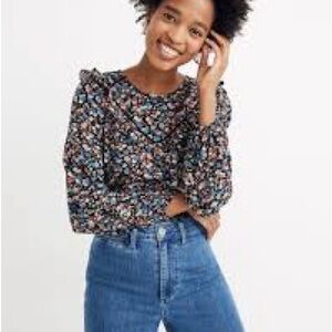 MEDIUM Madewell Ruffle-Yoke Prairie Top in Spring Prairie black floral retro